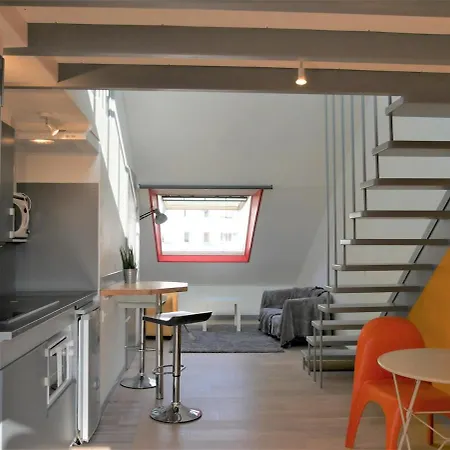 30 M Carre Duplex, Atypical, Zola, In Wooden House Apartamento *